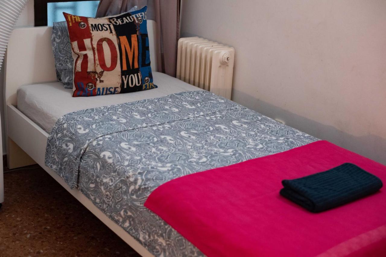 Eixample Private Rooms Barcelona Ngoại thất bức ảnh